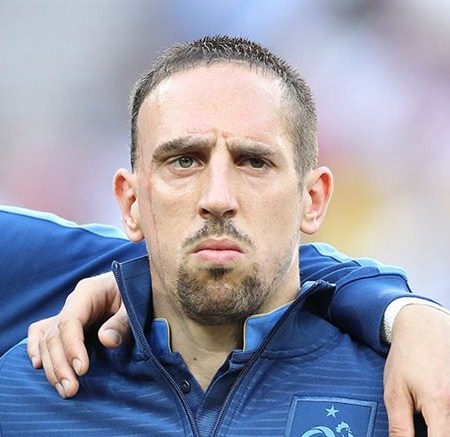 Franck Ribéry, marqué par la vie, un personnage complexe aux multiples facettes. Top 7 de ses facettes.